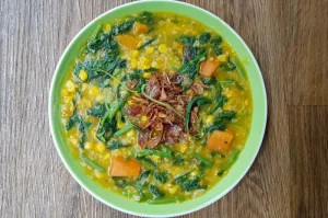 Panduan Membuat Bubur Manado Tinutuan yang Sehat: Lezat, Bergizi, dan Penuh Kehangatan